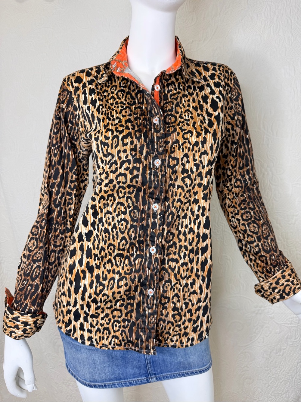 Tizzie by Dizzie-Lizzy Leopard Print Button-Down Shirt